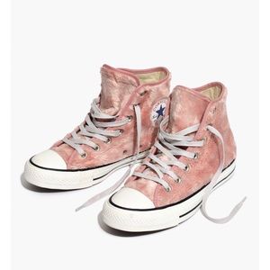 Pink faux fur Converse